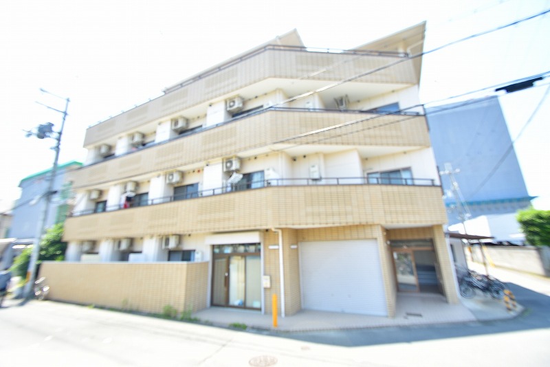 八戸ノ里駅より徒歩10分 築30年 4階建の賃貸物件