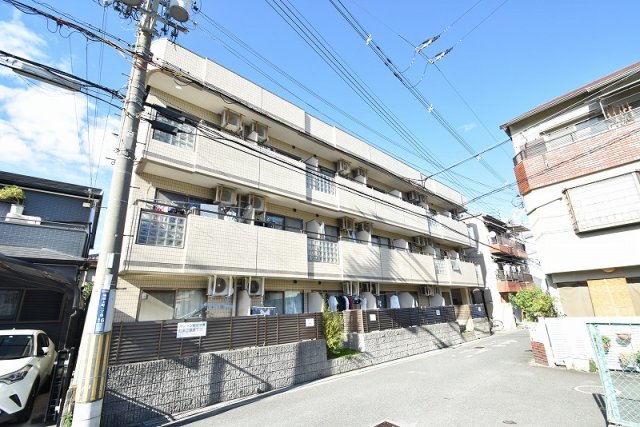 徳庵駅より徒歩6分 築37年2ヶ月 3階建の賃貸物件