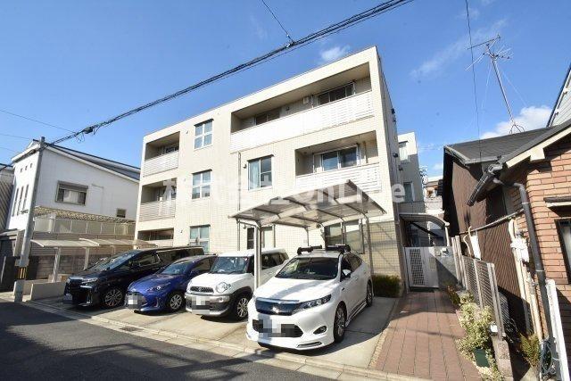 長瀬駅より徒歩7分 築16年5ヶ月 3階建の賃貸物件