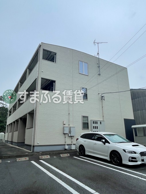 大門駅より徒歩22分 築13年5ヶ月 3階建の賃貸物件