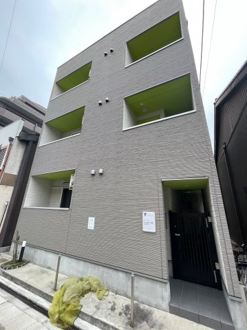 車道駅より徒歩13分 築7年7ヶ月 3階建の賃貸物件