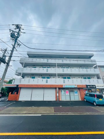 黒川駅より徒歩8分 築42年1ヶ月 4階建の賃貸物件
