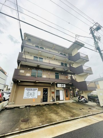 黒川駅より徒歩22分 築44年9ヶ月 4階建の賃貸物件
