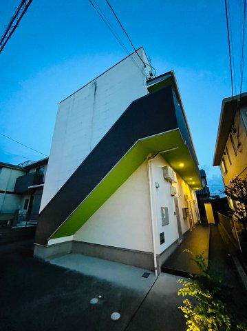 岩塚駅より徒歩7分 築12年7ヶ月 2階建の賃貸物件