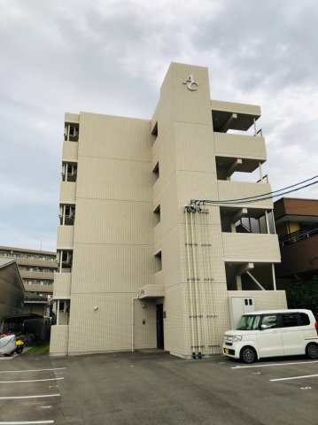 稲永駅より徒歩21分 築8年4ヶ月 5階建の賃貸物件