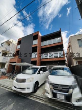 瑞穂運動場西駅より徒歩7分 築7年 3階建の賃貸物件