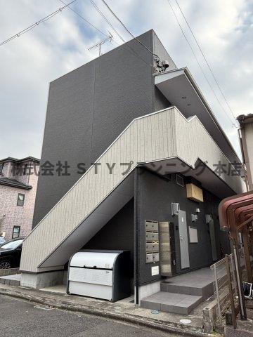 浄心駅より徒歩15分 築9年3ヶ月 2階建の賃貸物件