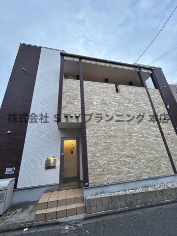 金山駅より徒歩6分 築10年11ヶ月 2階建の賃貸物件