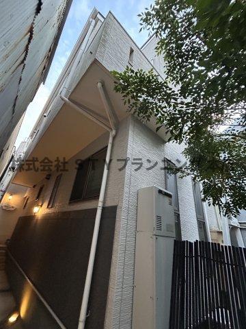 金山駅より徒歩5分 築15年 2階建の賃貸物件