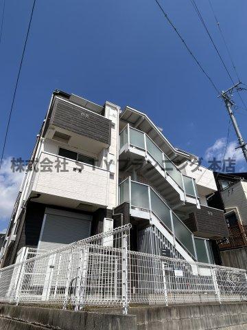 瑞穂運動場西駅より徒歩8分 築15年6ヶ月 3階建の賃貸物件