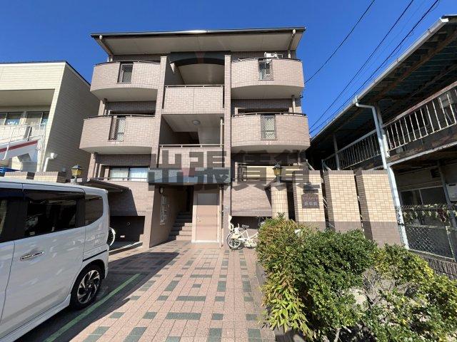 下小田井駅より徒歩17分 築25年 3階建の賃貸物件