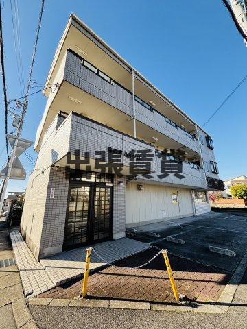 赤池駅より徒歩37分 築33年3ヶ月 3階建の賃貸物件