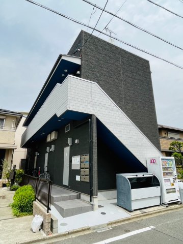 庄内通駅より徒歩14分 築9年11ヶ月 2階建の賃貸物件