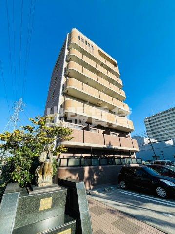 港区役所駅より徒歩1分 築23年2ヶ月 7階建の賃貸物件