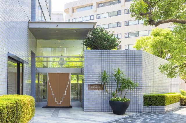 神保町駅より徒歩5分 築27年10ヶ月 17階建の賃貸物件