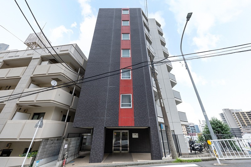 桜木町駅より徒歩4分 築12年3ヶ月 8階建の賃貸物件