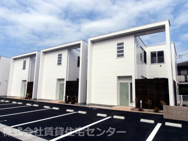 日前宮駅より徒歩17分 築9年8ヶ月 2階建の賃貸物件