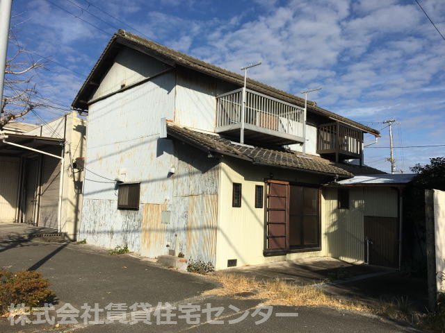 和歌山市駅よりバス16分 徒歩1分 築101年3ヶ月 2階建の賃貸物件