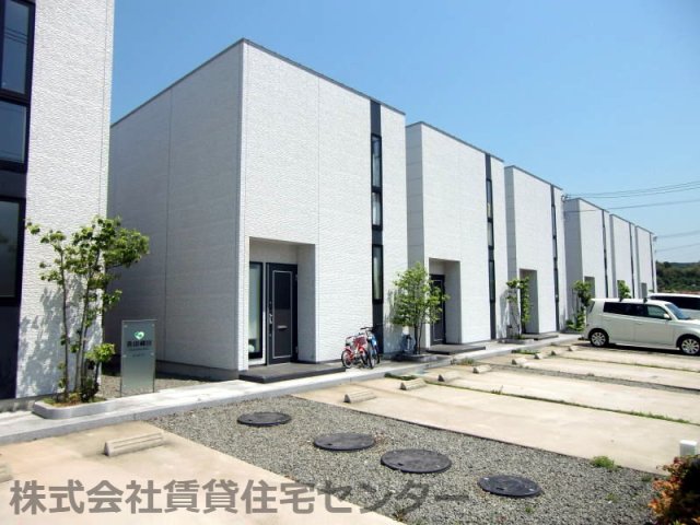 岡崎前駅より徒歩19分 築14年9ヶ月 2階建の賃貸物件