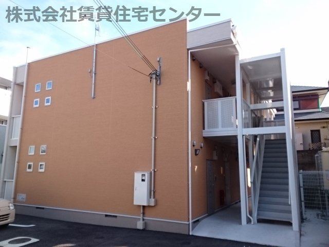 粉河駅より徒歩2分 築10年2ヶ月 2階建の賃貸物件