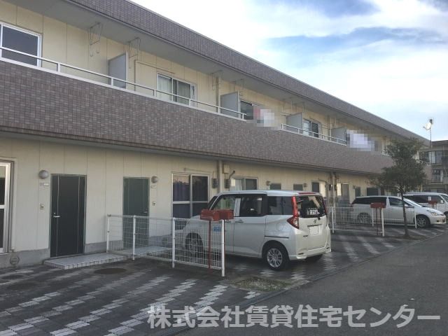 和歌山市駅よりバス11分 徒歩3分 築31年9ヶ月 2階建の賃貸物件