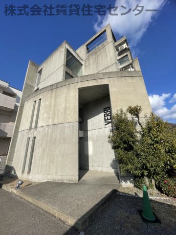 紀三井寺駅より徒歩16分 築25年5ヶ月 5階建の賃貸物件