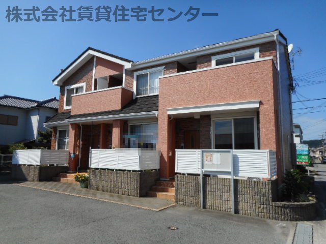 紀ノ川駅より徒歩12分 築21年3ヶ月 2階建の賃貸物件