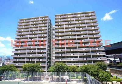 久留米駅より徒歩10分 築25年8ヶ月 15階建の賃貸物件