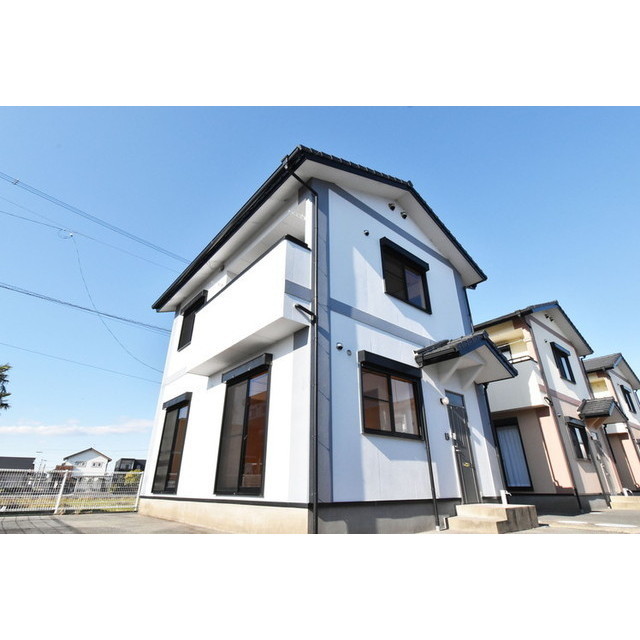 犬塚駅より徒歩3分 築21年5ヶ月 2階建の賃貸物件