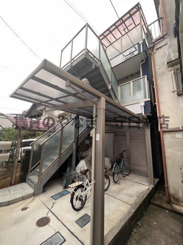 土居駅より徒歩7分 築40年2ヶ月 3階建の賃貸物件