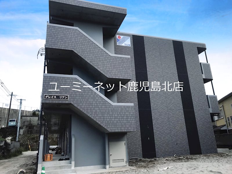  築3年 3階建の賃貸物件