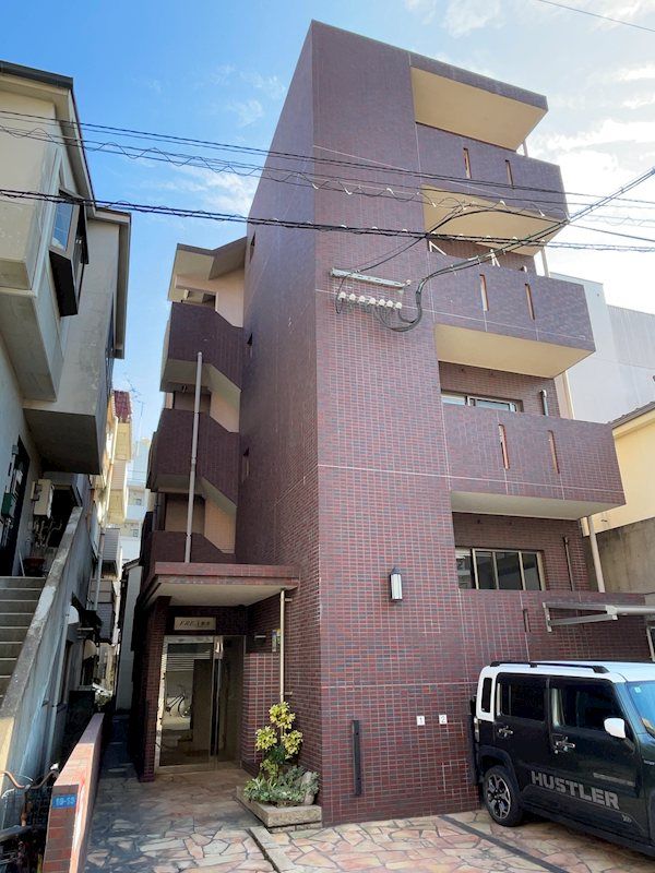 鴨池駅より徒歩4分 築17年1ヶ月 4階建の賃貸物件