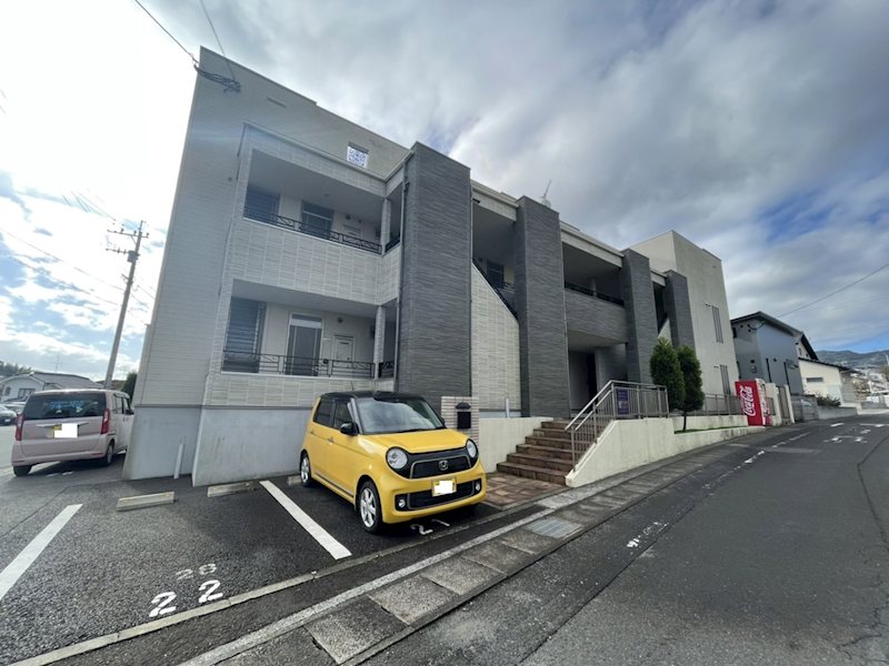 坂之上駅より徒歩18分 築13年5ヶ月 2階建の賃貸物件