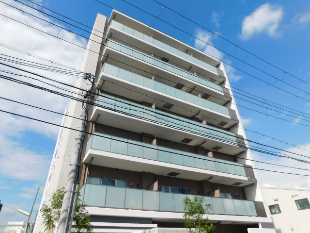江坂駅より徒歩17分 築7年2ヶ月 7階建の賃貸物件