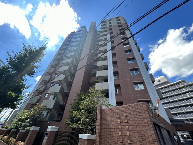 緑地公園駅より徒歩7分 築22年 14階建の賃貸物件