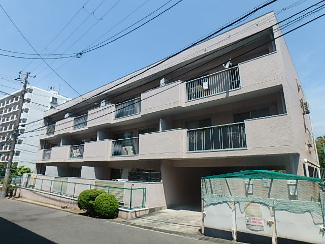 緑地公園駅より徒歩3分 築46年9ヶ月 3階建の賃貸物件