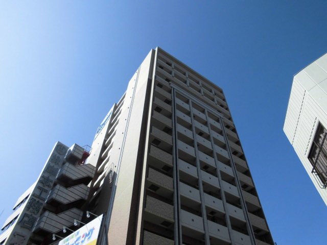 東三国駅より徒歩1分 築16年1ヶ月 15階建の賃貸物件