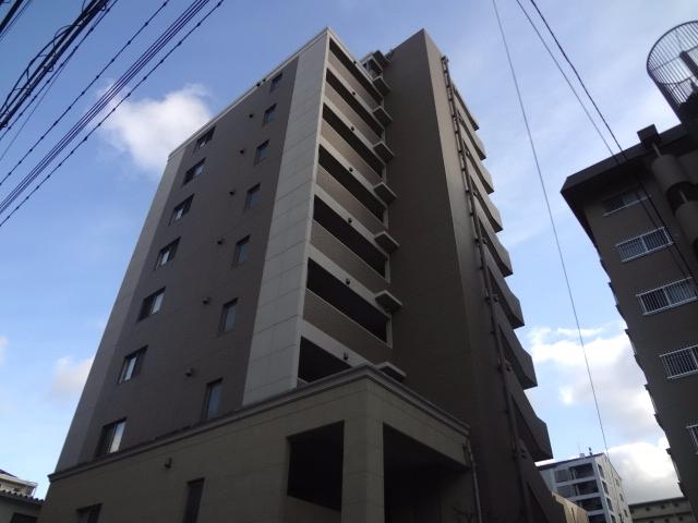 江坂駅より徒歩9分 築18年8ヶ月 10階建の賃貸物件
