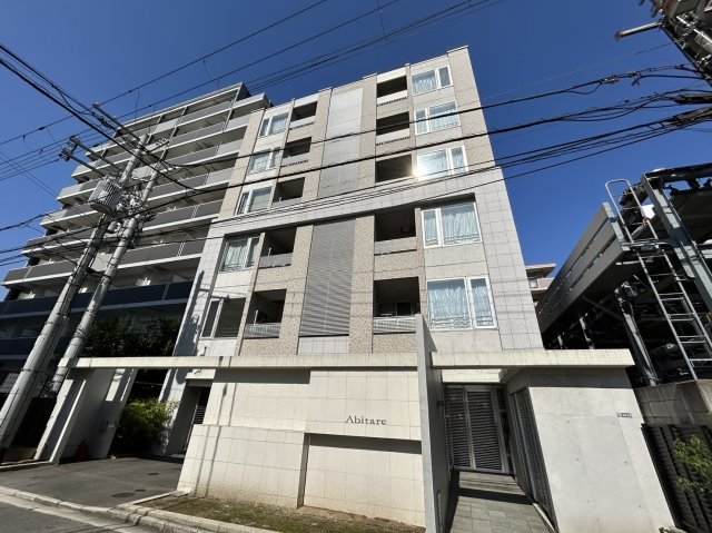江坂駅より徒歩10分 築21年6ヶ月 6階建の賃貸物件