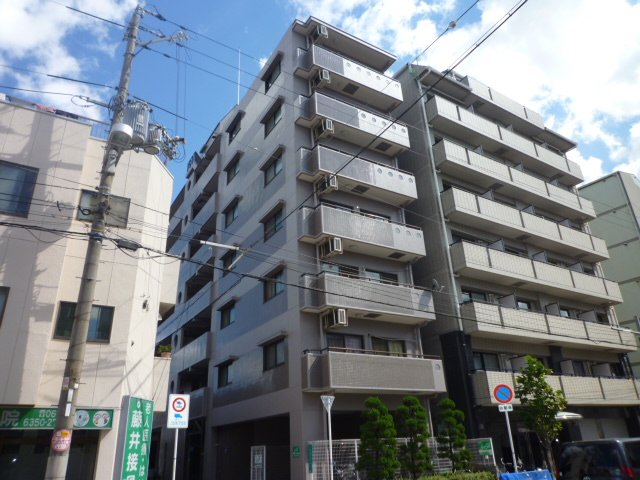 東三国駅より徒歩8分 築30年2ヶ月 7階建の賃貸物件