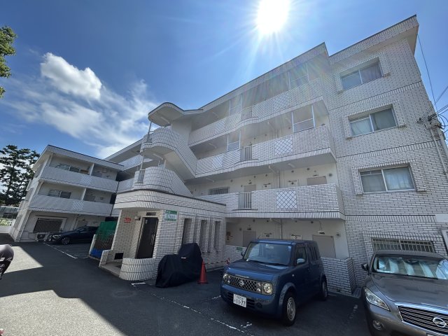 江坂駅より徒歩19分 築38年11ヶ月 4階建の賃貸物件