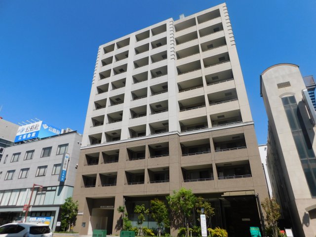 江坂駅より徒歩4分 築17年5ヶ月 10階建の賃貸物件