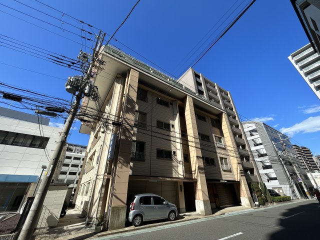 江坂駅より徒歩5分 築21年2ヶ月 7階建の賃貸物件