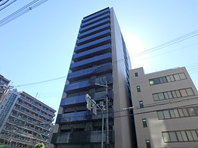 江坂駅より徒歩5分 築9年4ヶ月 14階建の賃貸物件