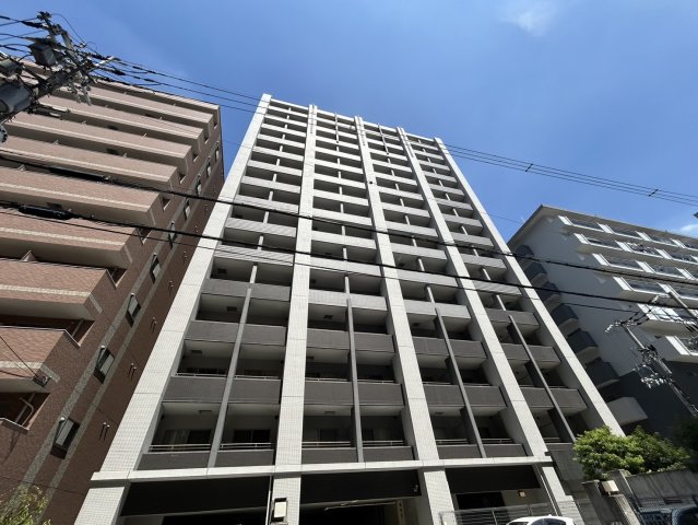 新大阪駅より徒歩7分 築16年10ヶ月 15階建の賃貸物件