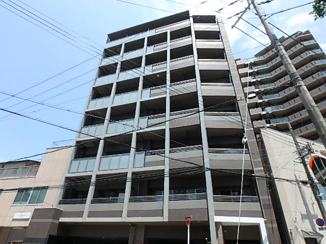 江坂駅より徒歩7分 築14年4ヶ月 8階建の賃貸物件