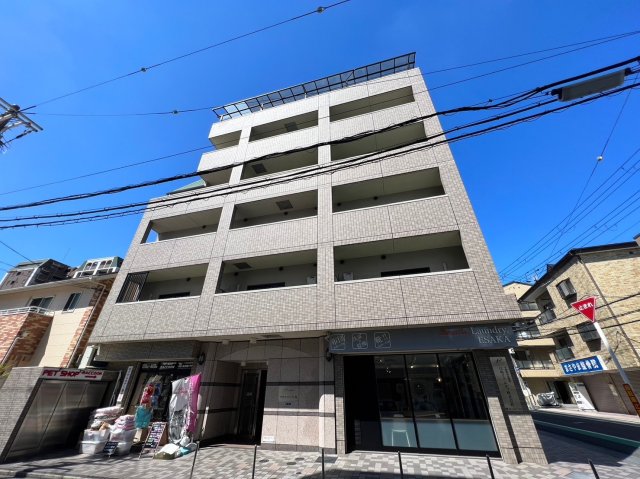 江坂駅より徒歩7分 築21年4ヶ月 6階建の賃貸物件