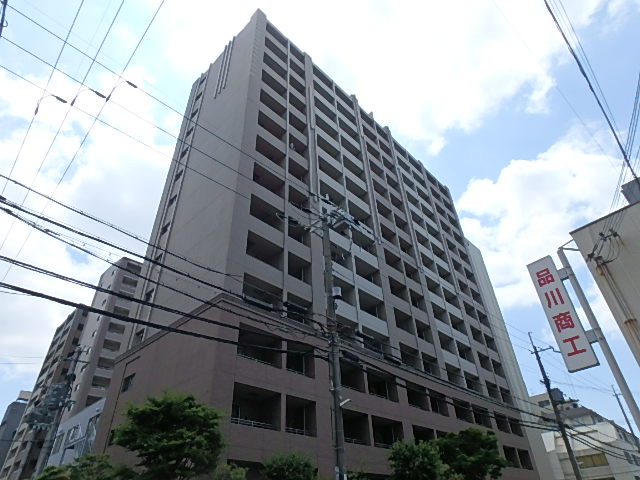 江坂駅より徒歩5分 築16年10ヶ月 14階建の賃貸物件