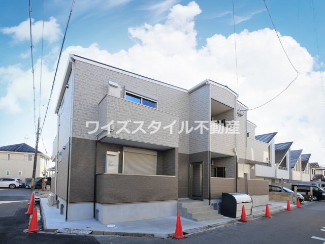 千里山駅より徒歩12分 築3年4ヶ月 2階建の賃貸物件