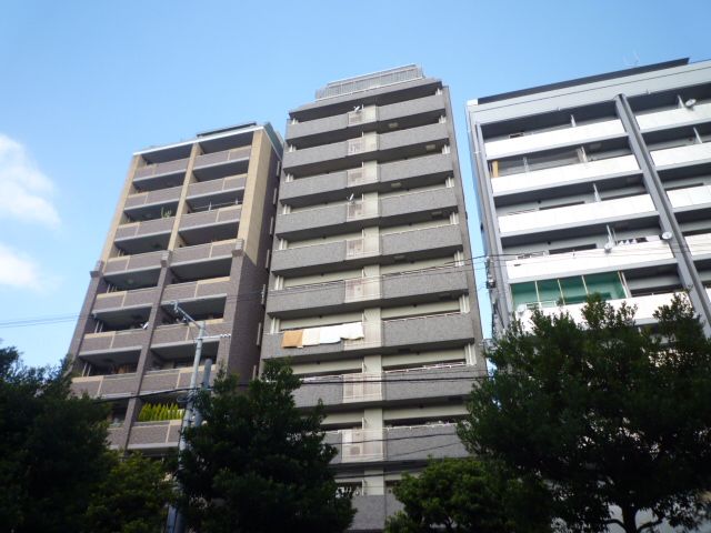 新大阪駅より徒歩8分 築23年3ヶ月 13階建の賃貸物件